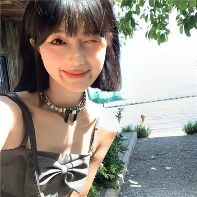 白色女孩粤语